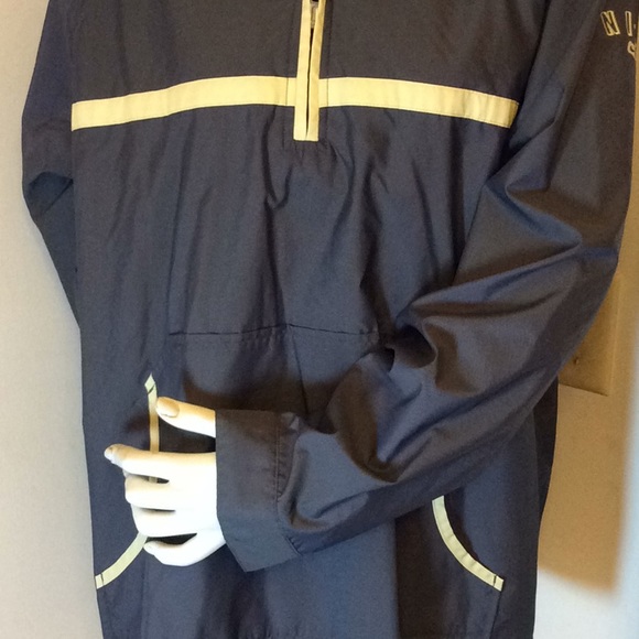 NWOT NIKE  GRAY AND YELLOW WINDBREAKER - Picture 3 of 4